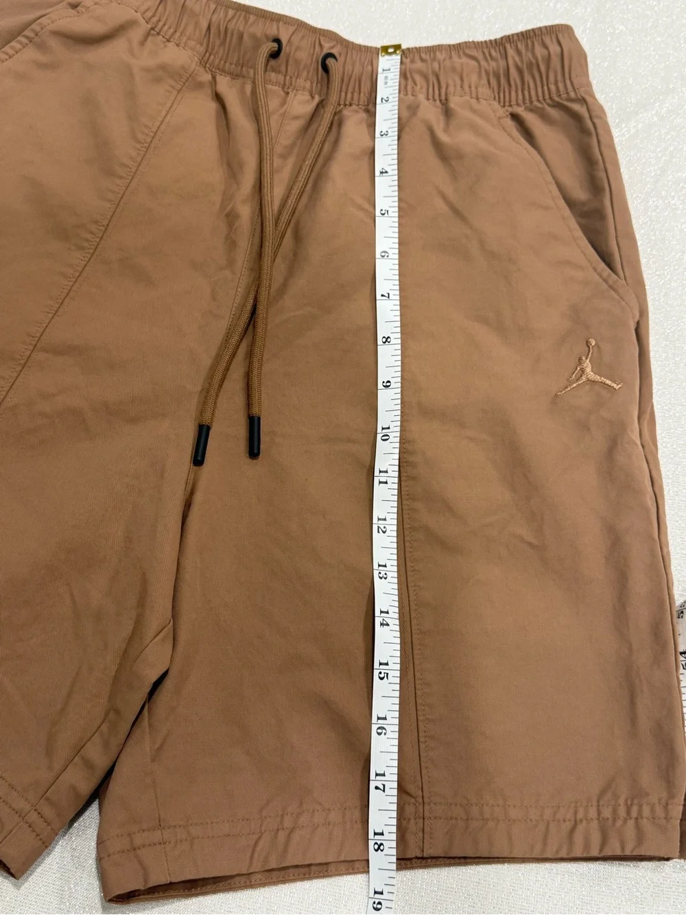 Air Jordan‎ Men’s Brown Khaki Elastic-Waist Shorts Size Small